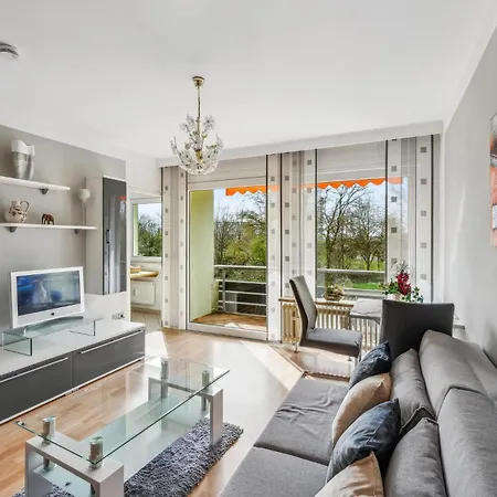Apartment 1 Bedroom Gorgeous In *