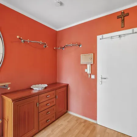 1 Bedroom Gorgeous In Apartment *